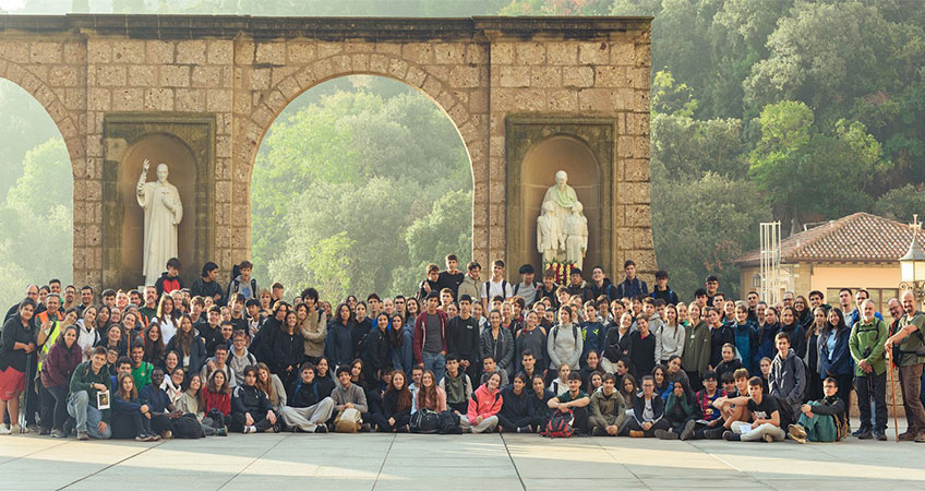 Pujada a peu a Montserrat