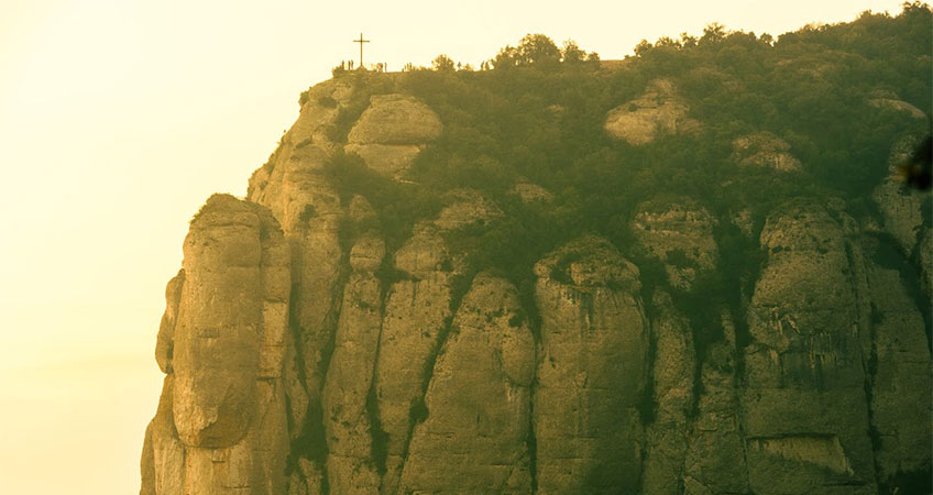 Pujada a peu a Montserrat