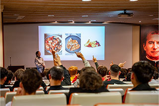 Charla sobre hábitos saludables